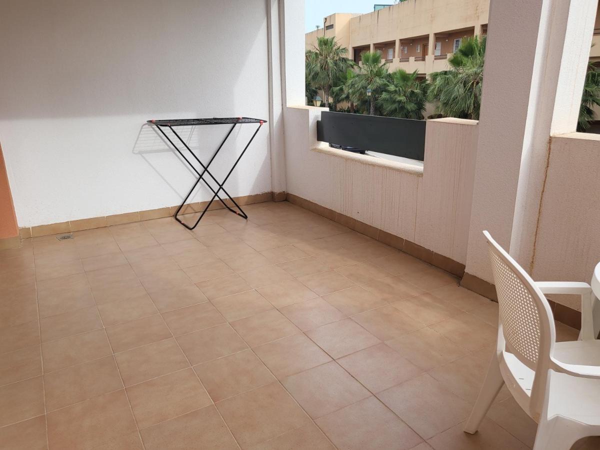 ¡Apartamento En Primera Linea Con Terraza Y Cerca De La Piscina Comunitaria! Вера Екстериор снимка