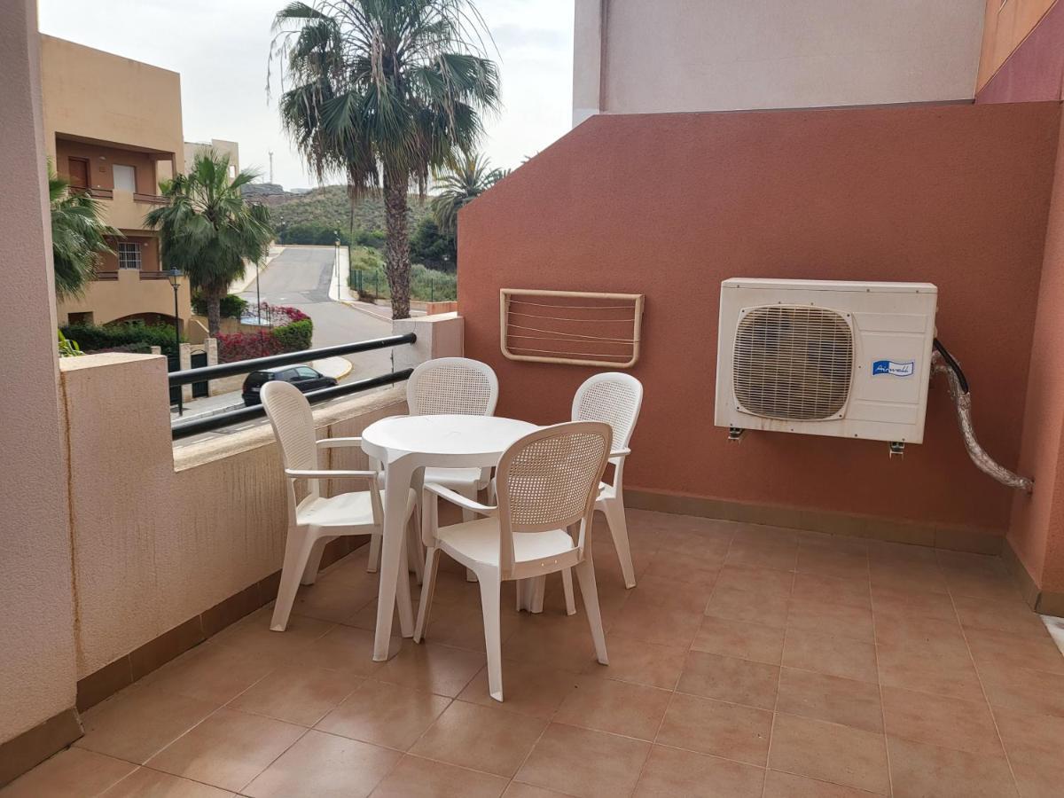 ¡Apartamento En Primera Linea Con Terraza Y Cerca De La Piscina Comunitaria! Вера Екстериор снимка