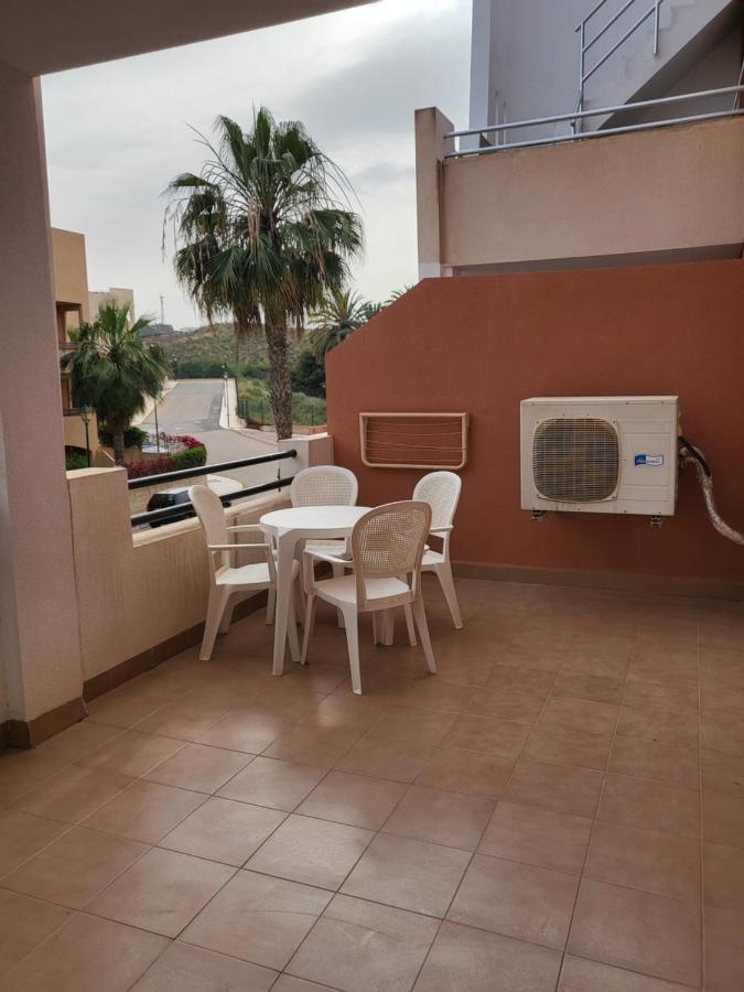 ¡Apartamento En Primera Linea Con Terraza Y Cerca De La Piscina Comunitaria! Вера Екстериор снимка