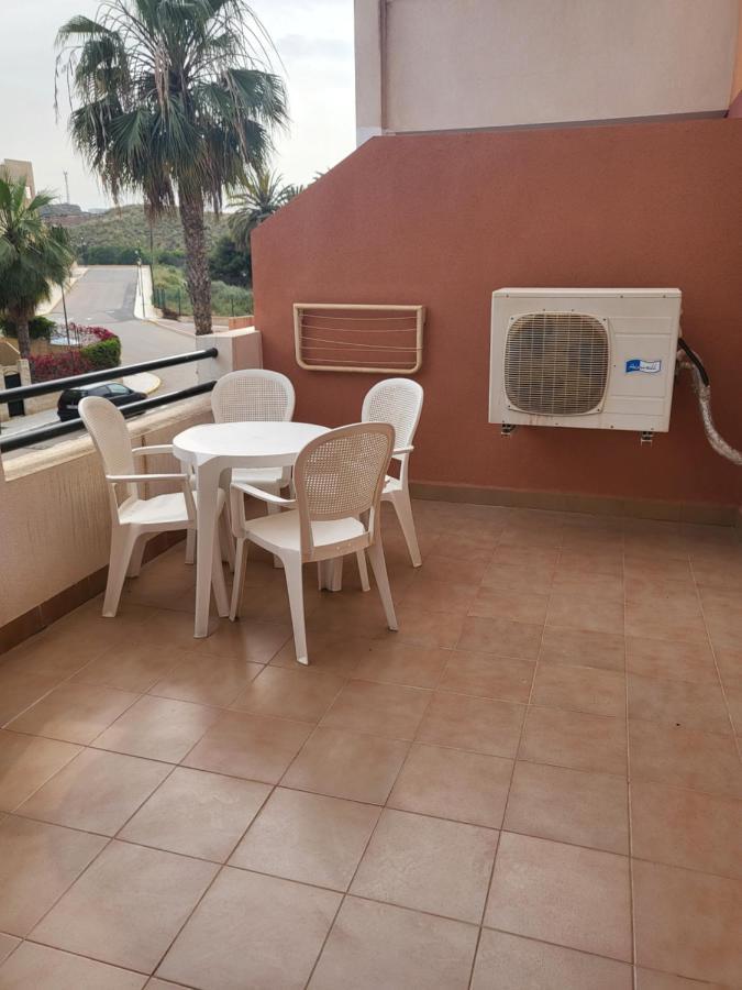 ¡Apartamento En Primera Linea Con Terraza Y Cerca De La Piscina Comunitaria! Вера Екстериор снимка