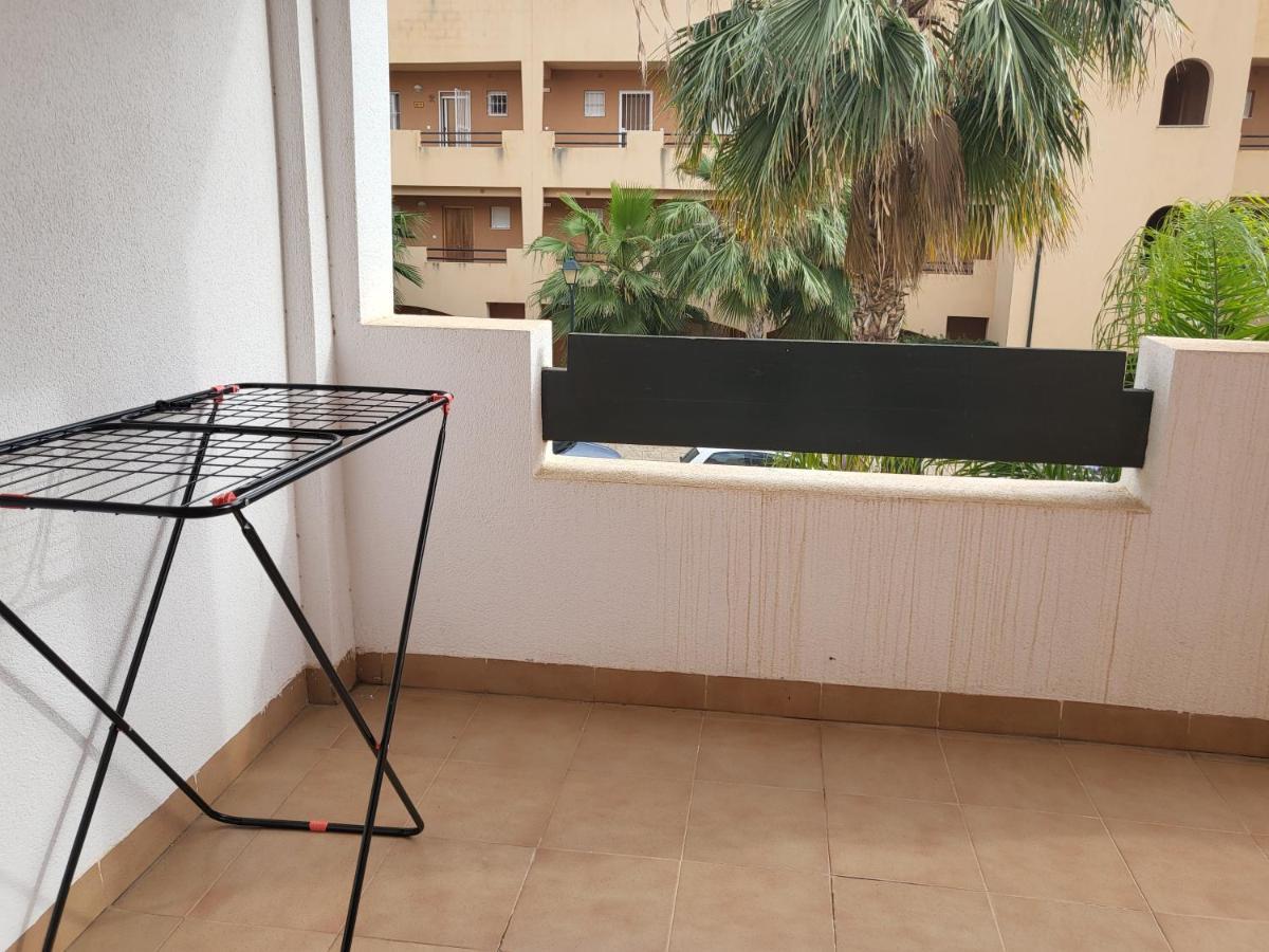 ¡Apartamento En Primera Linea Con Terraza Y Cerca De La Piscina Comunitaria! Вера Екстериор снимка